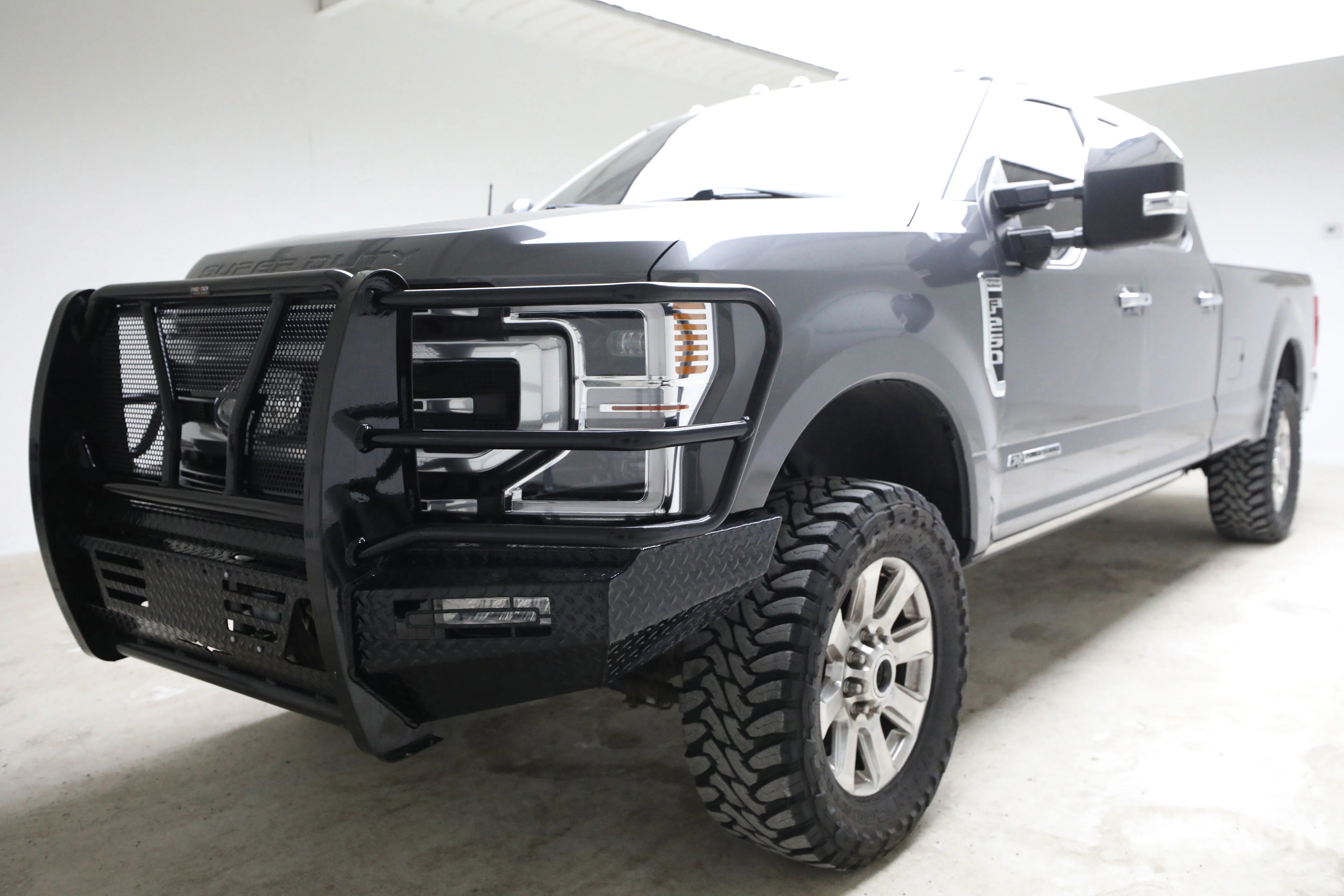 Pre-Owned 2022 Ford Super Duty F-250 Platinum Crew Cab 4x4
