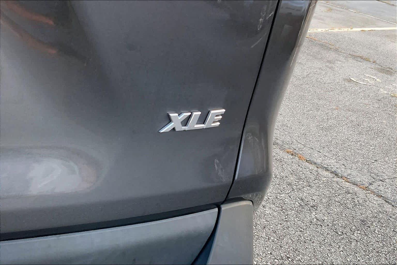 Used 2024 Magnetic Gray Metallic Toyota XLE Premium image 10