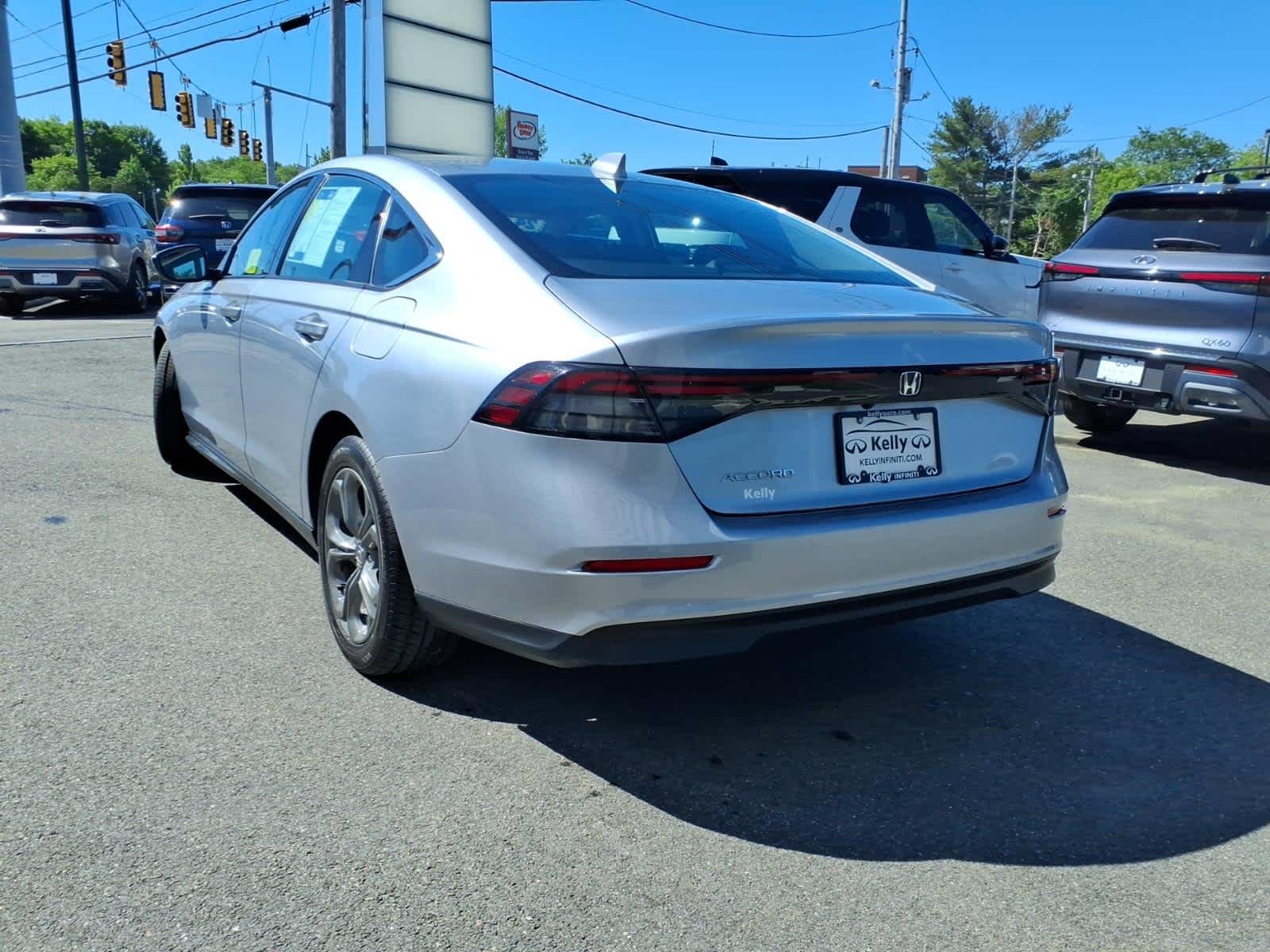 Used 2024 Solar Silver Metallic Honda EX image 7