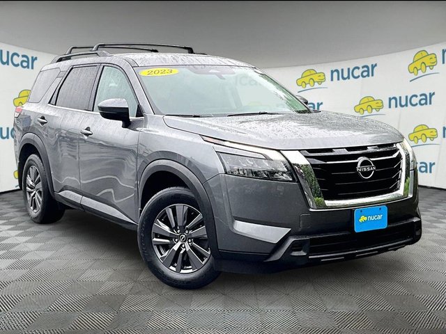 2023 Nissan Pathfinder SV