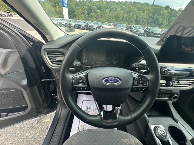 Certified Used 2022 Blue Ford SE image 14