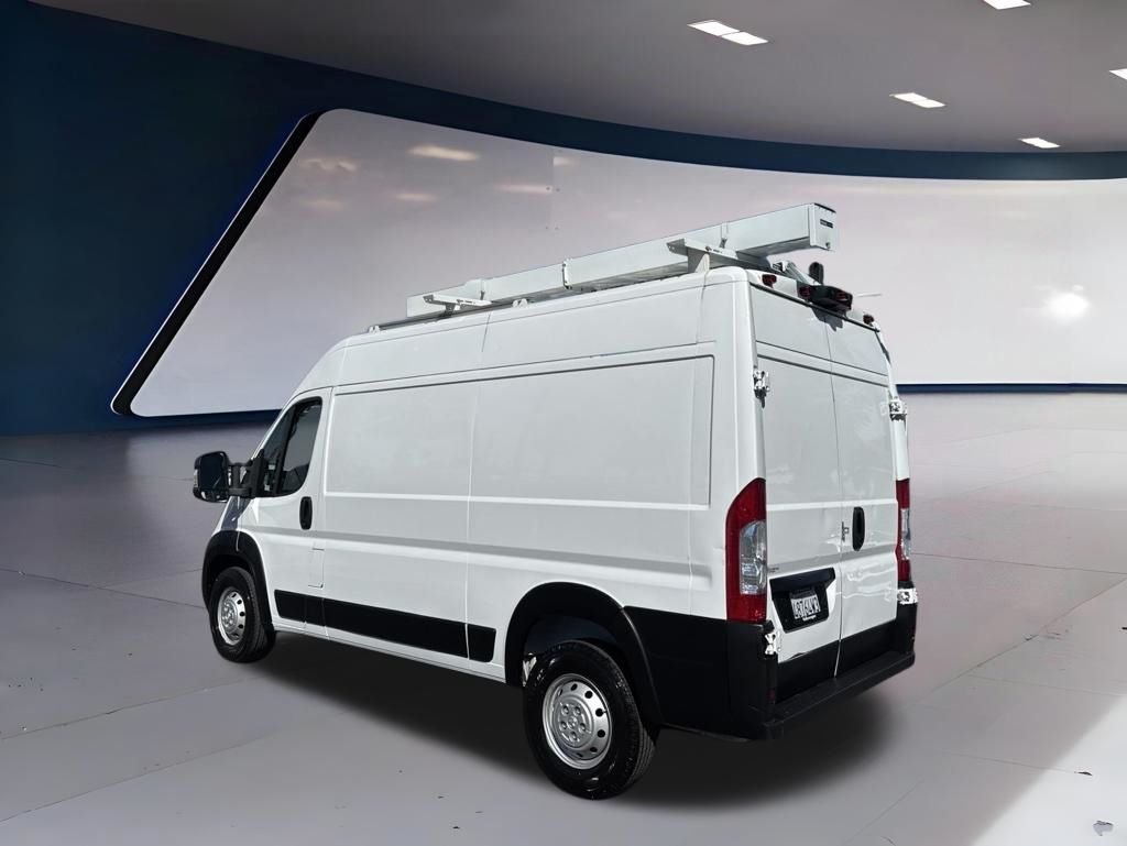 Used 2023 White Ram Base image 4