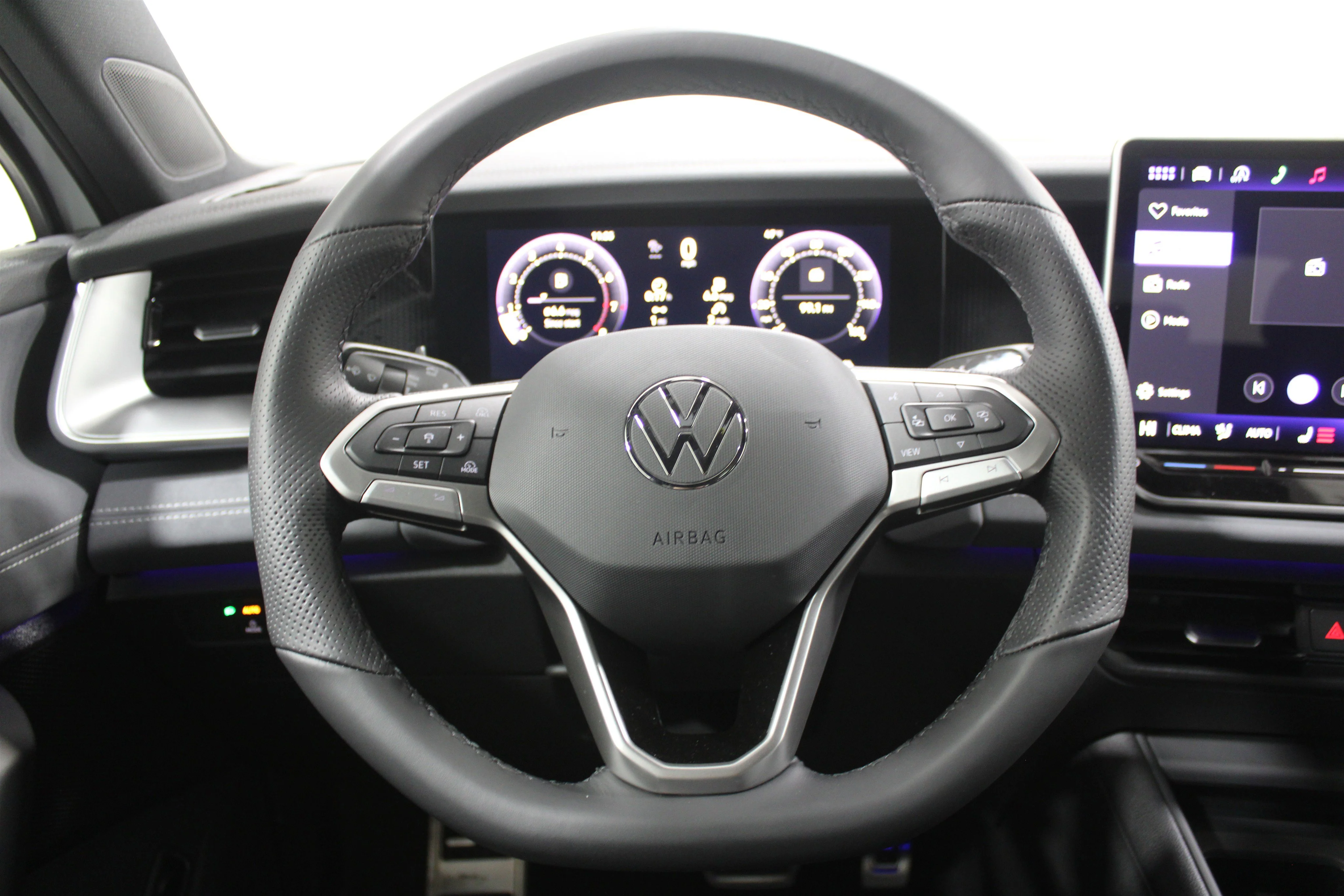 New 2026 Opal White Pearl Volkswagen SE R-Line Black image 9