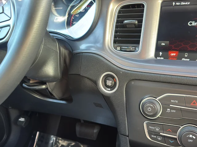Used 2023 Purple Dodge SXT image 13