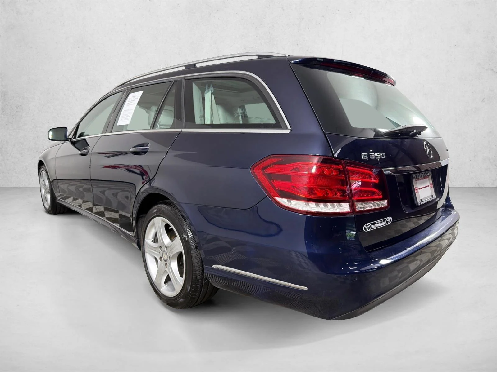 Used 2016 Blue Mercedes-Benz E 350 Luxury image 7