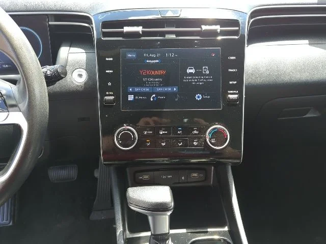 Used 2022 Black Hyundai SEL image 9