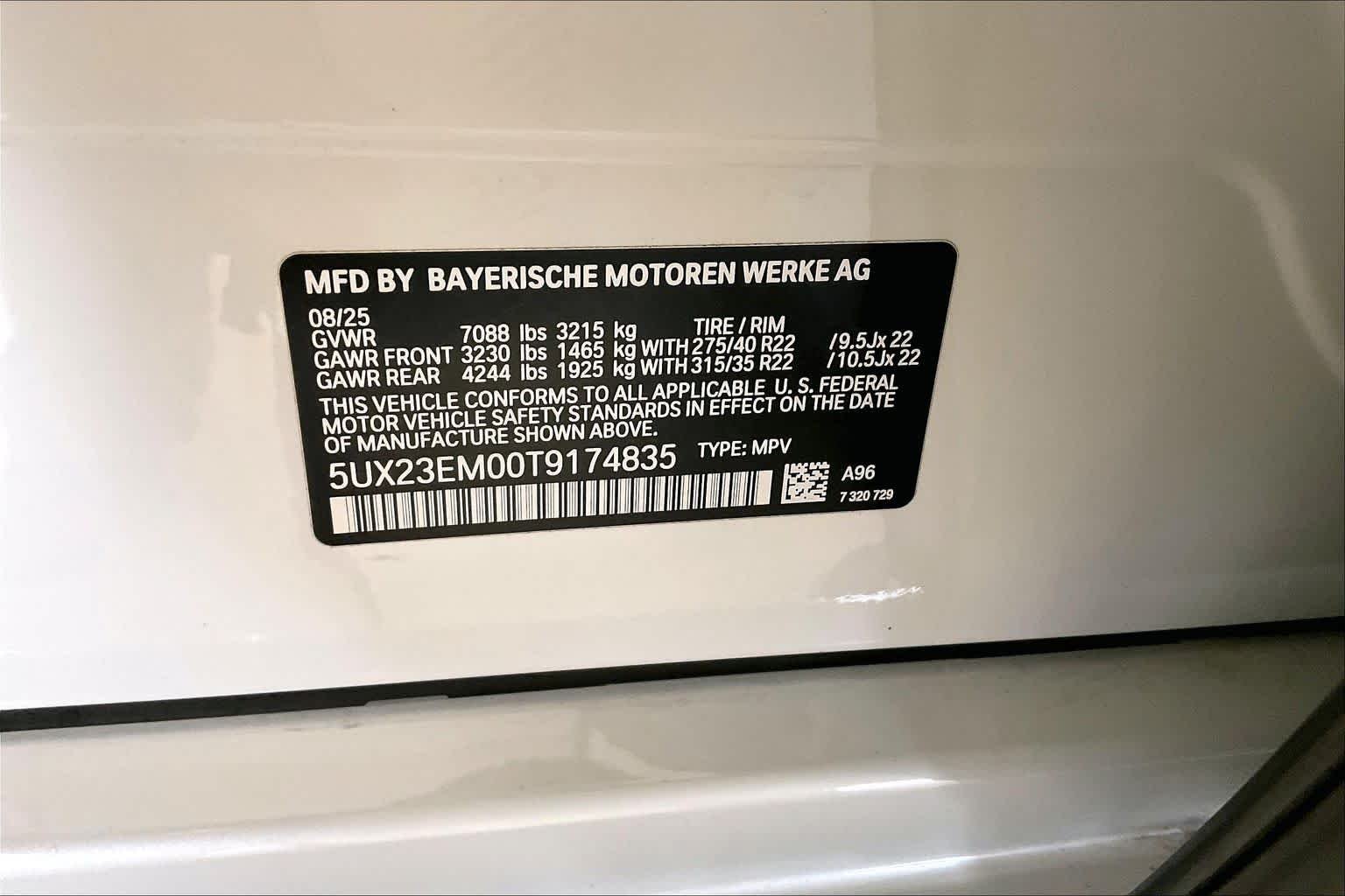 Used 2026 Mineral White Metallic BMW xDrive40i image 32
