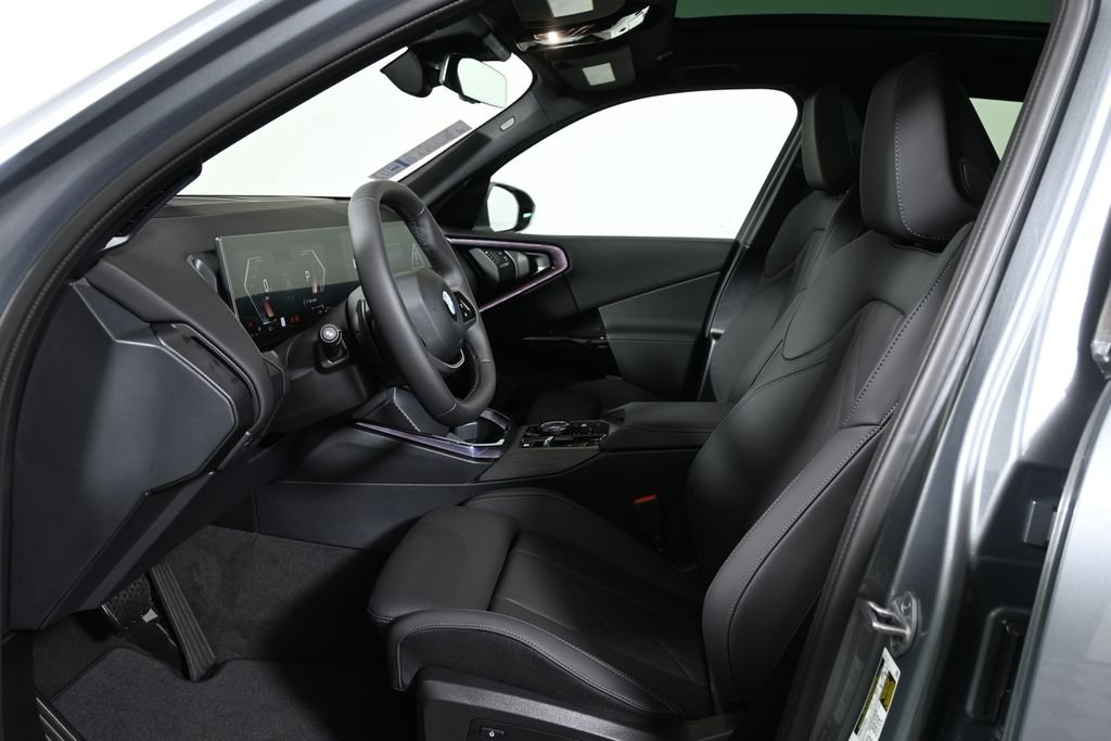 Used 2026 Gray Metallic BMW 30 xDrive image 3
