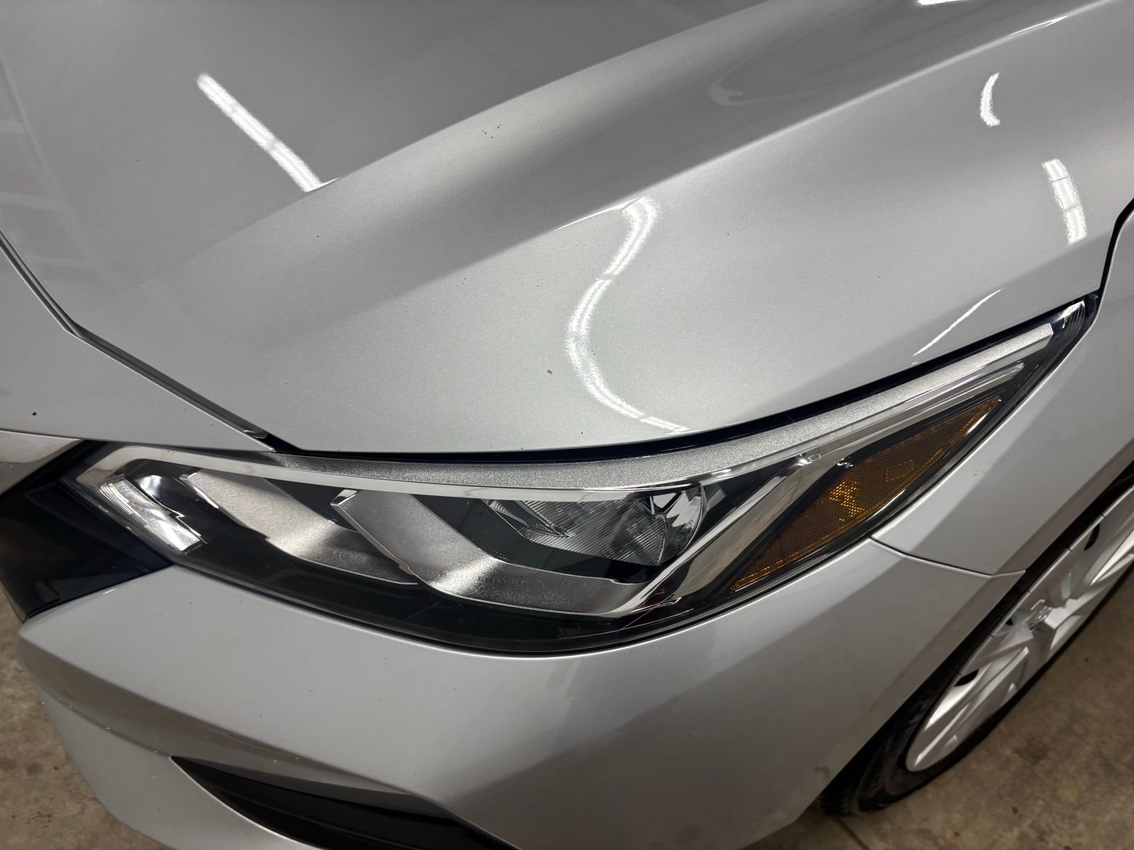 Used 2023 Silver Nissan S image 8