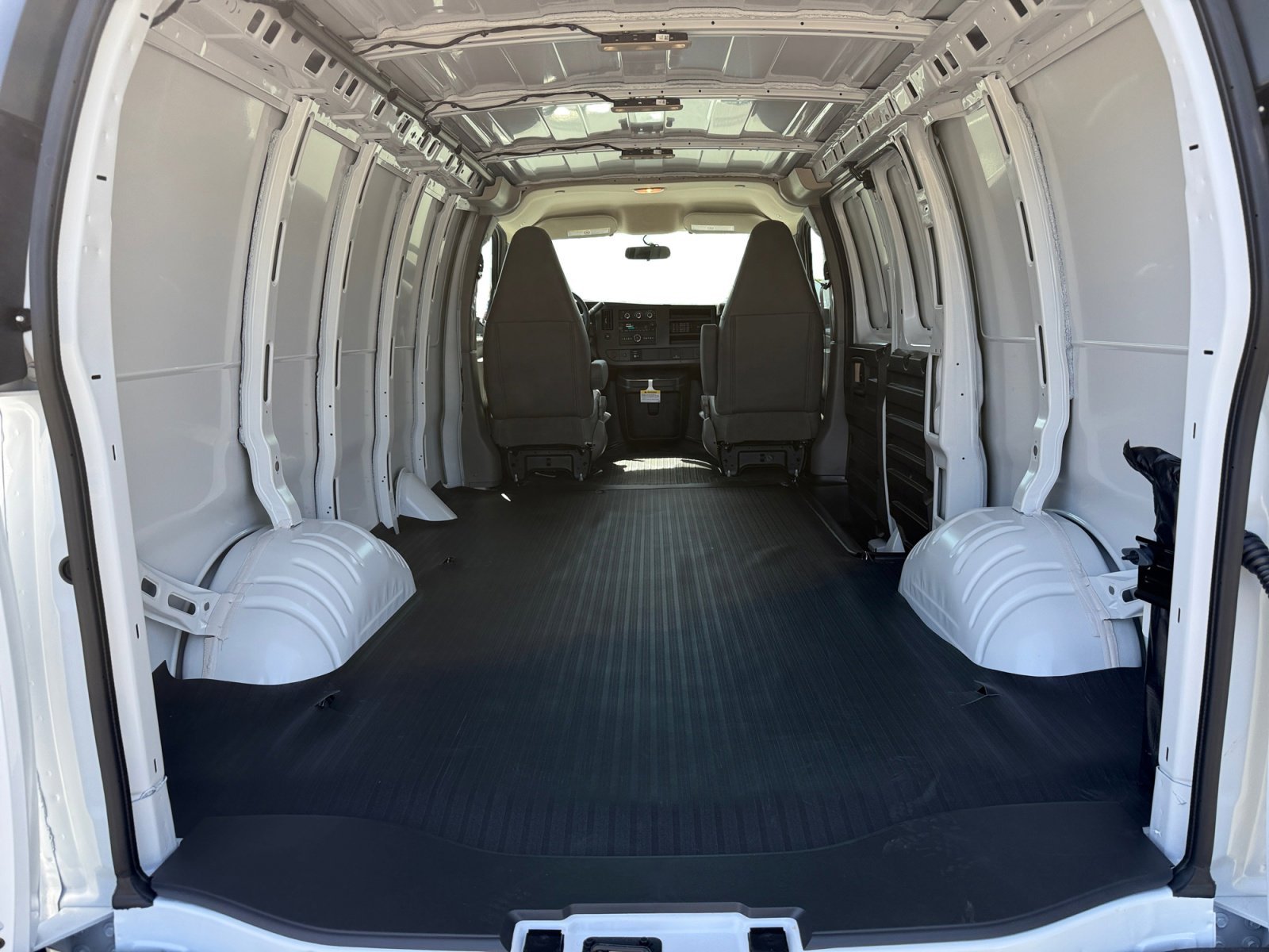 2026 Chevrolet Express Cargo Work Van - Photo 16