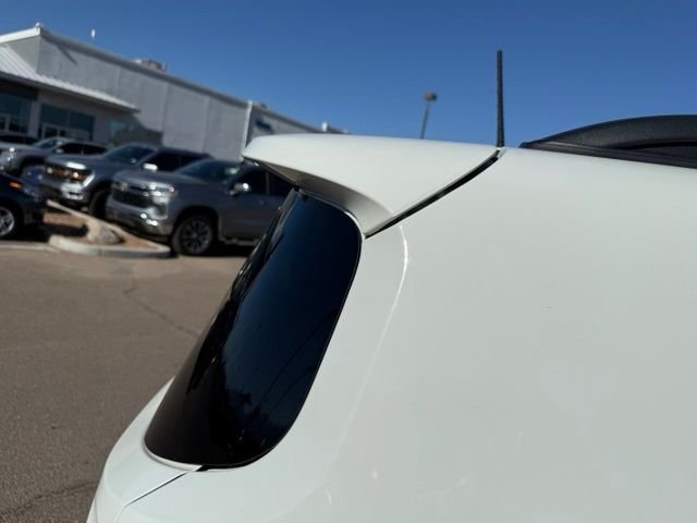 Used 2022 Alpine White Clearcoat Jeep Trailhawk image 6