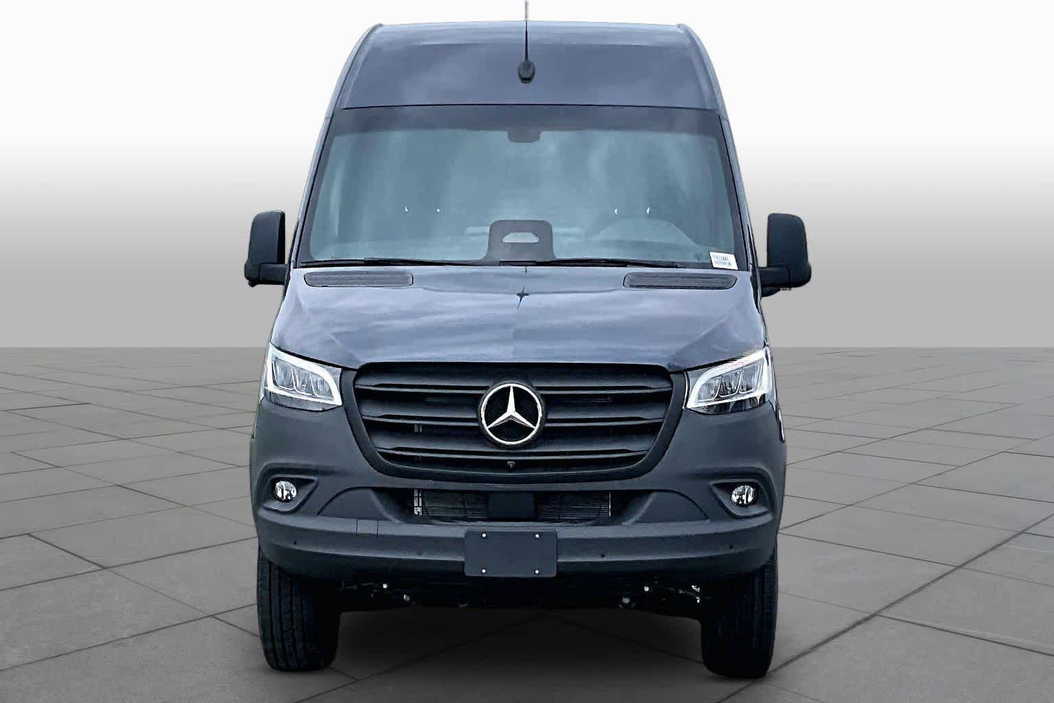 New 2026 Tenorite Gray Metallic Mercedes-Benz  image 14