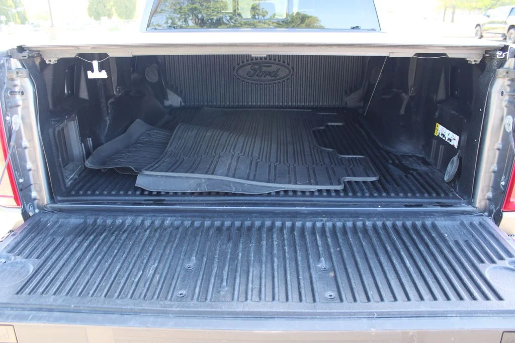 Used 2023 Gray Ford XLT image 15