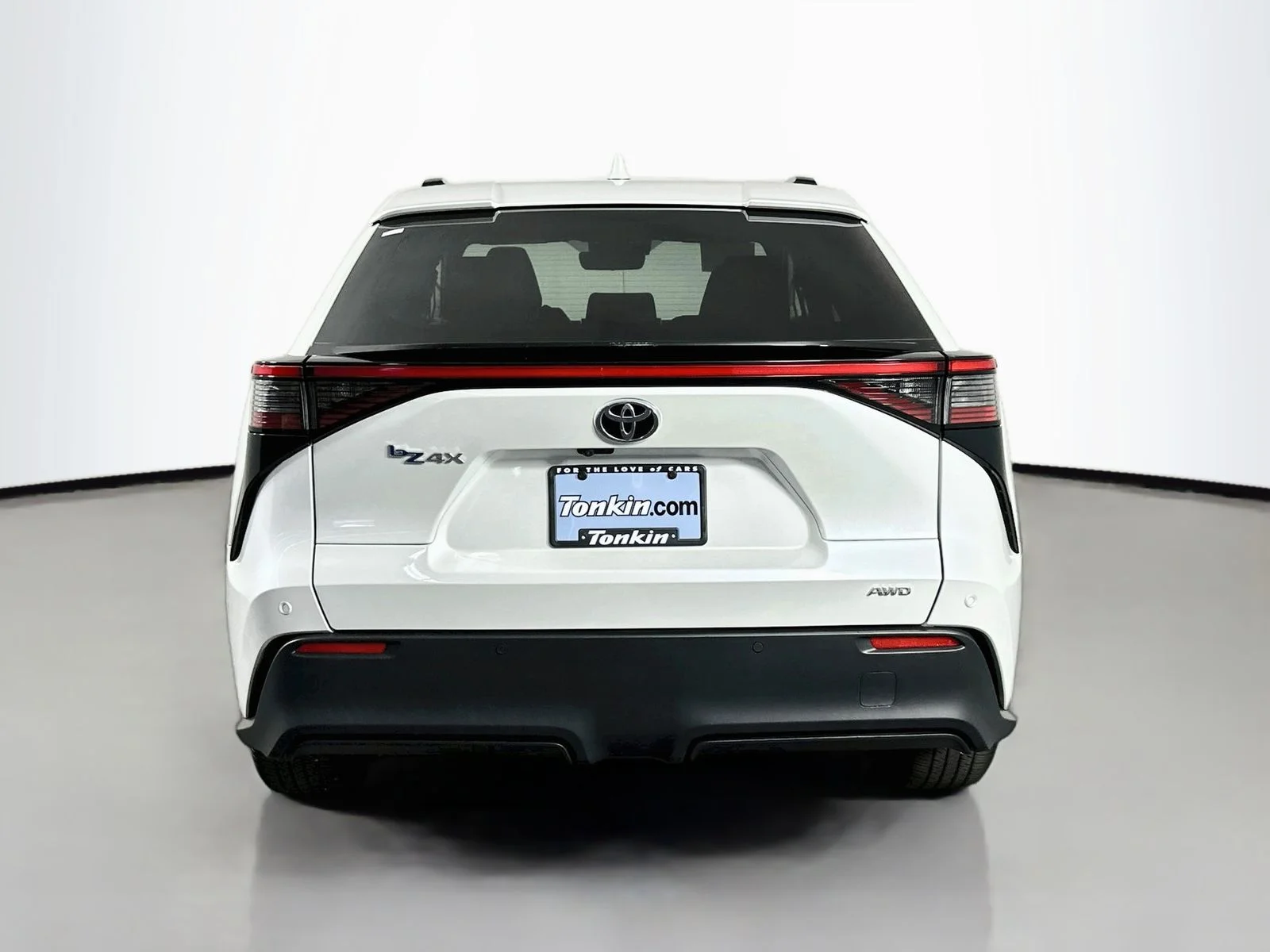 Certified Used 2023 Beige Toyota XLE image 6