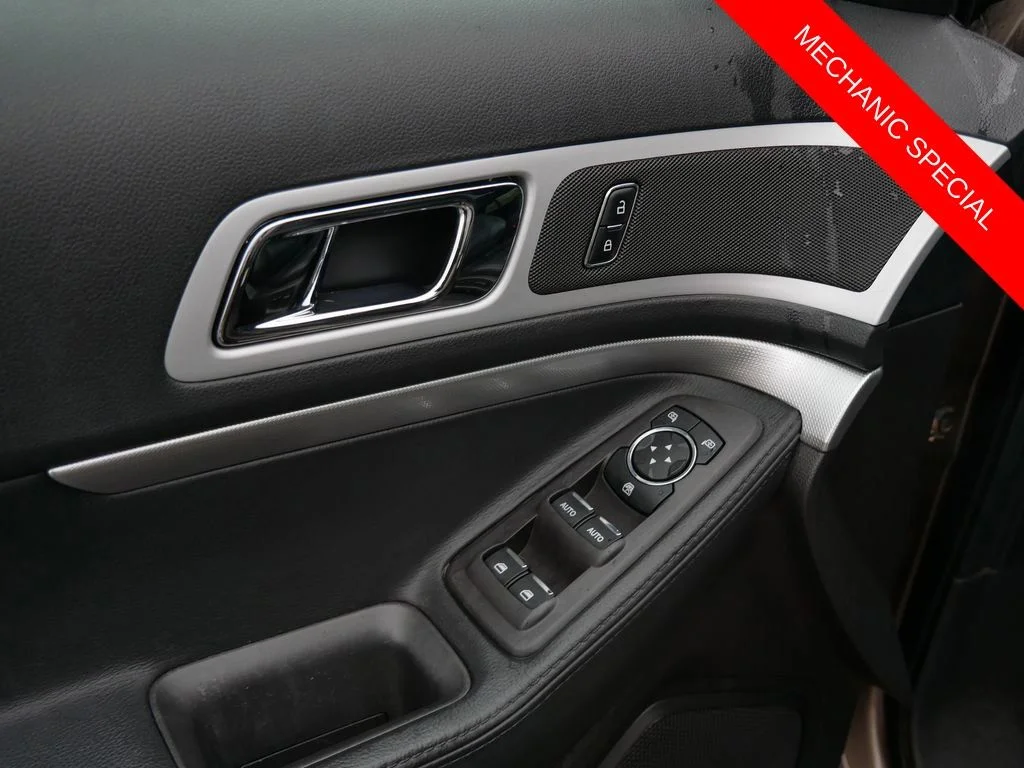 Used 2015  Ford XLT image 14
