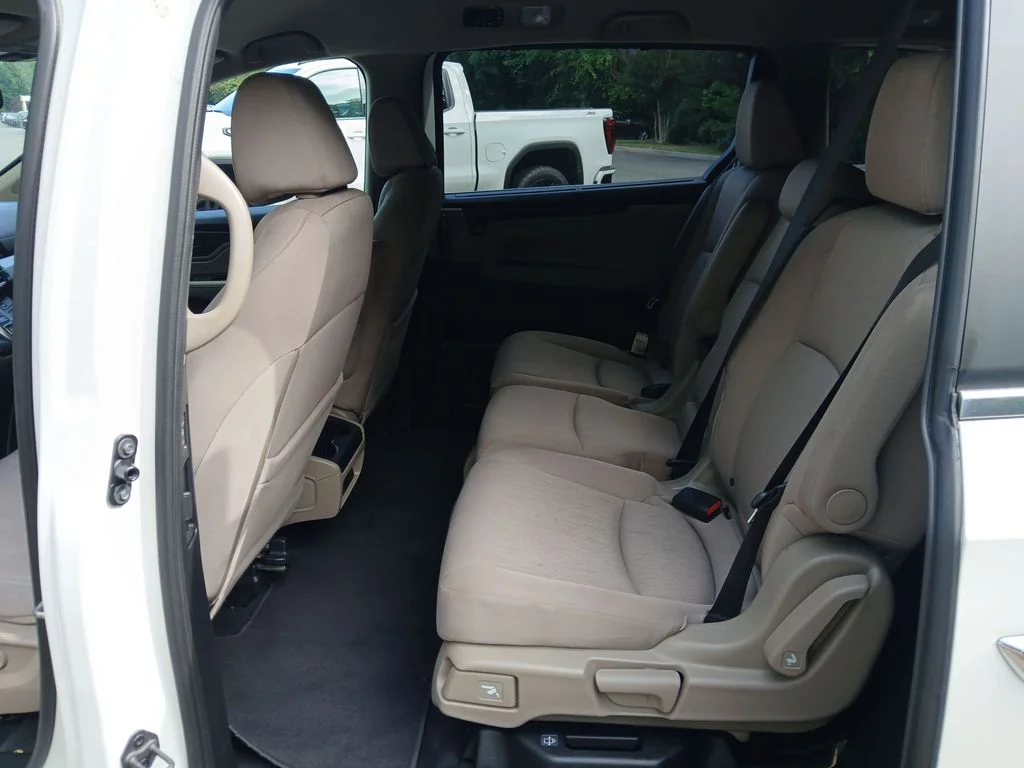 Used 2020  Honda EX image 39