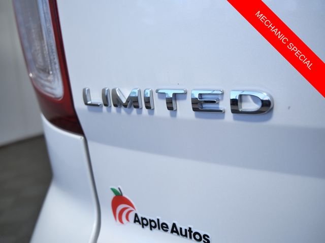 Used 2014 White Ford Limited image 7