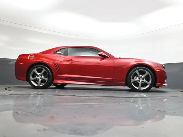 Used 2013 Red Chevrolet 2LT image 29