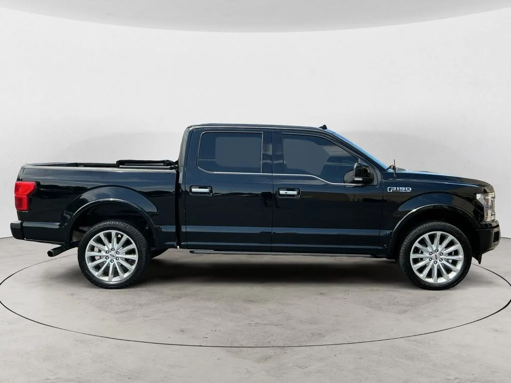 Used 2018 Black Ford Limited image 7