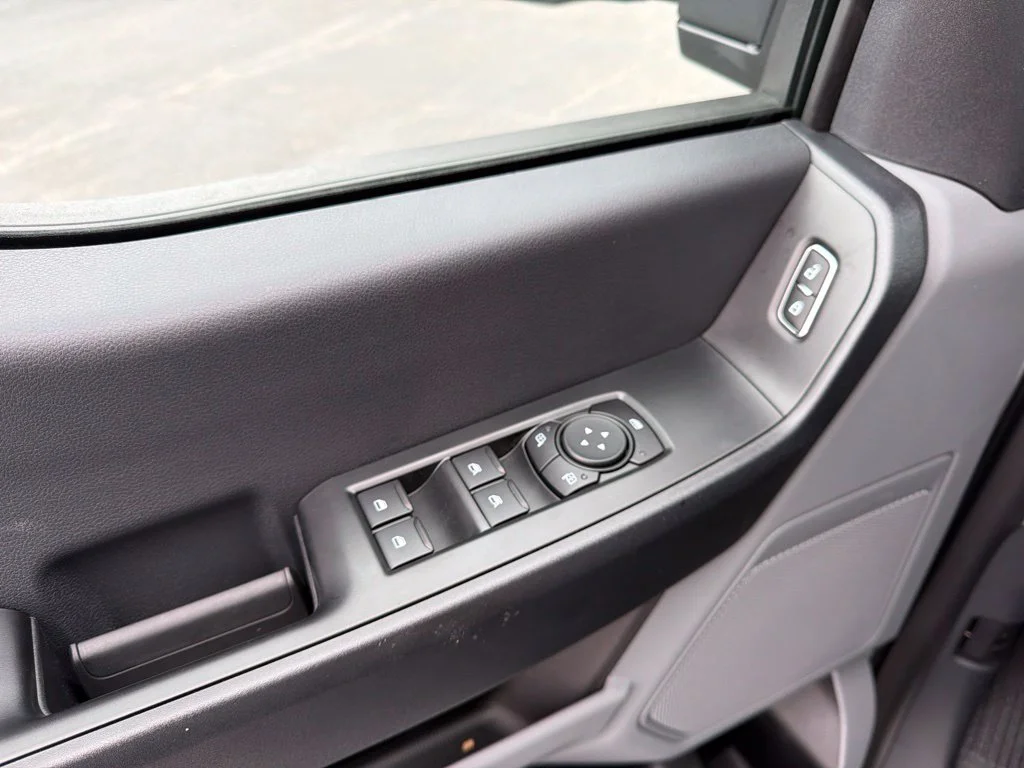 New 2027 Oxford White Ford F-350® XL image 25