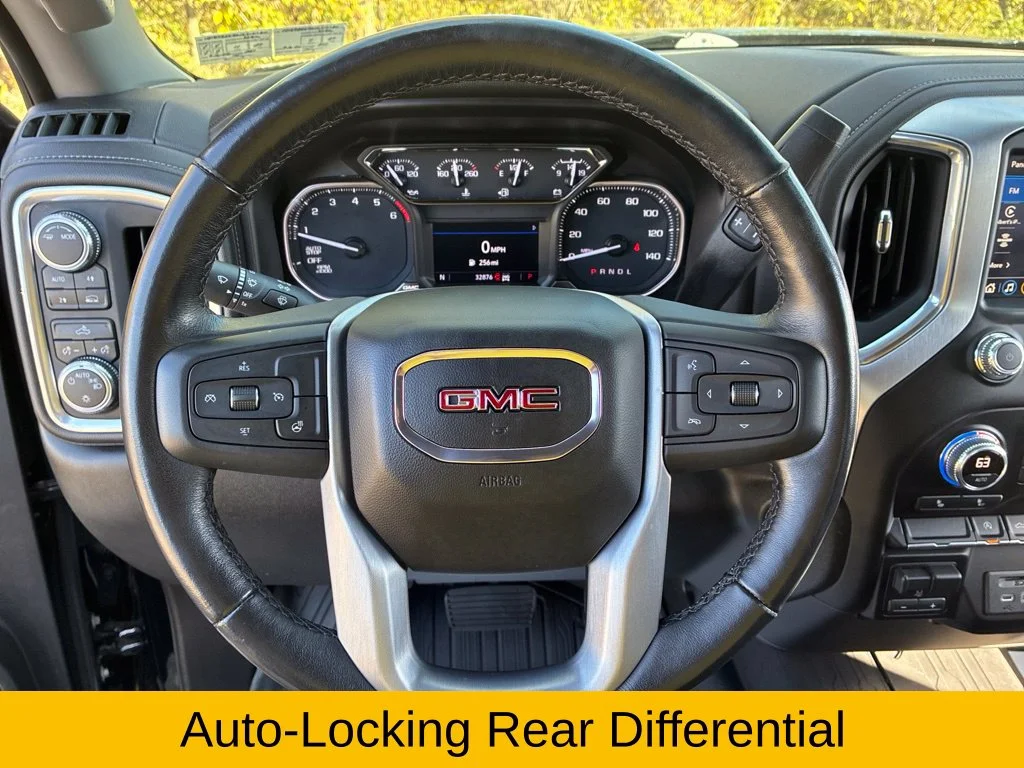 Used 2021 Onyx Black GMC SLE image 27