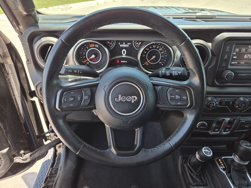 Used 2021 Black Clearcoat Jeep Sport S image 30