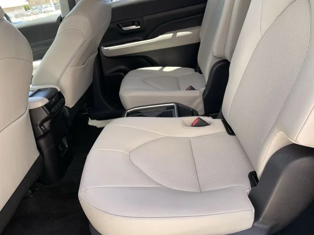 Used 2026 White Toyota XLE image 21