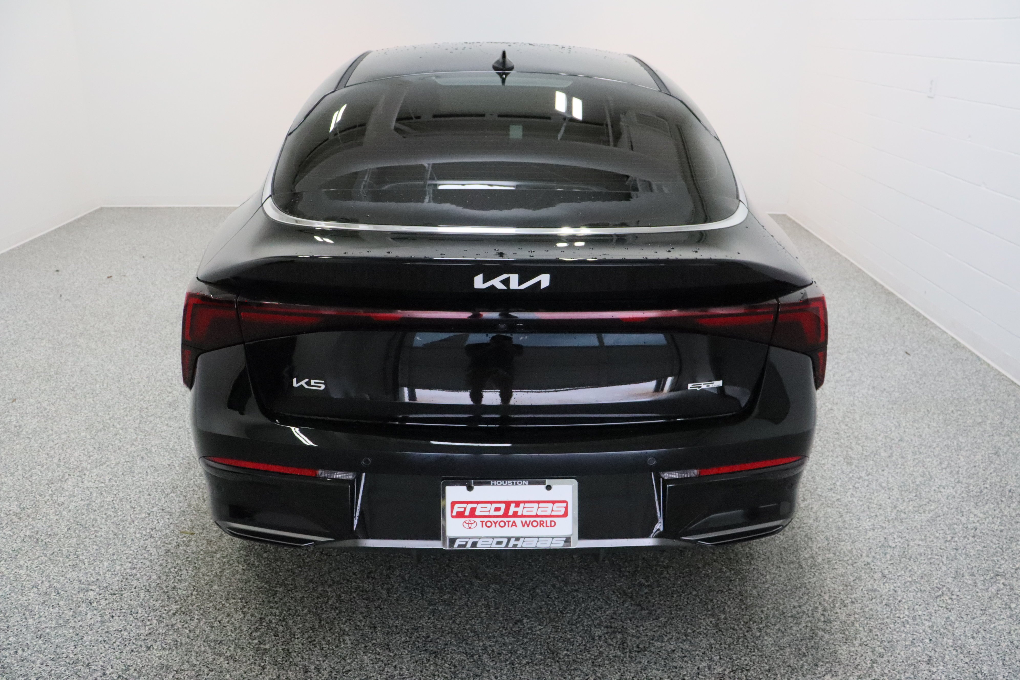 Used 2026 Aurora Black Pearl Kia GT-Line 2.5L image 8