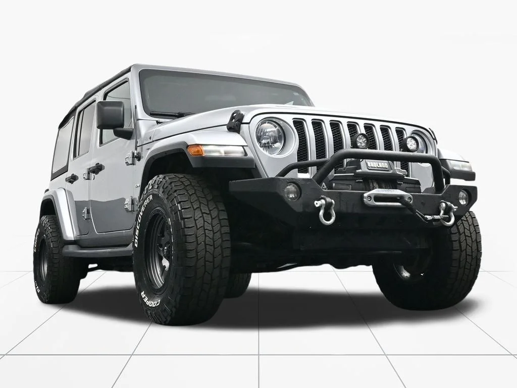 Used 2020 Billet Silver Metallic Jeep Unlimited Sahara image 43