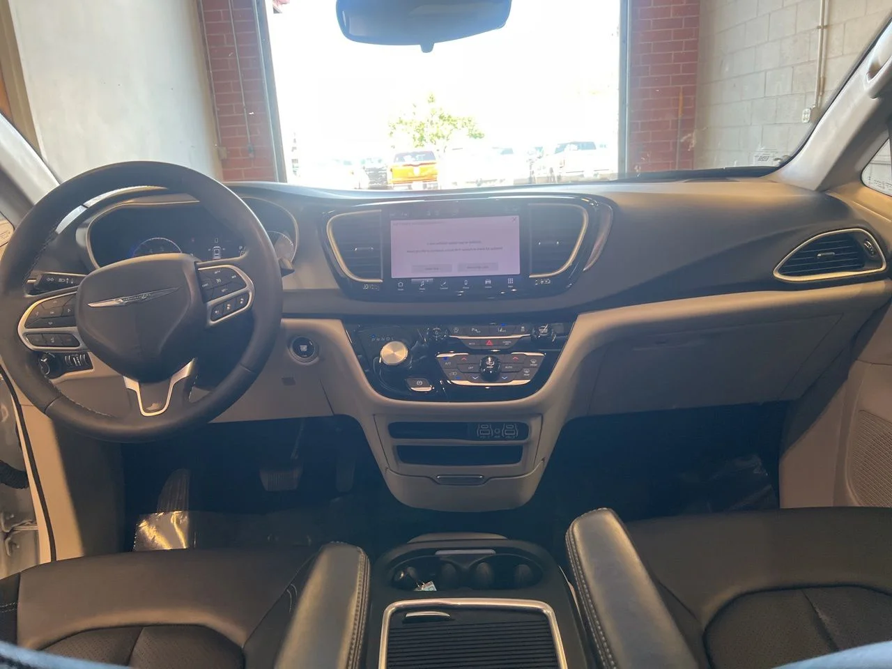 Used 2024 White Chrysler Touring L image 21