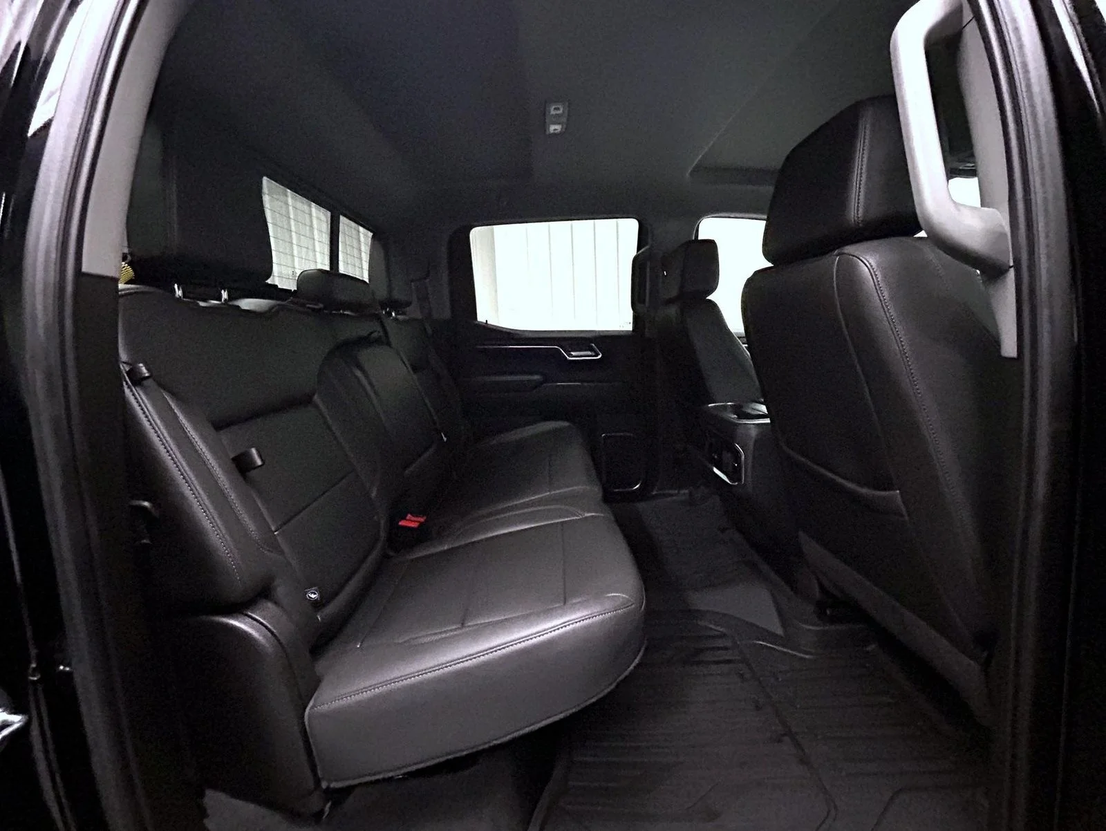 Used 2024 Black GMC SLT image 18