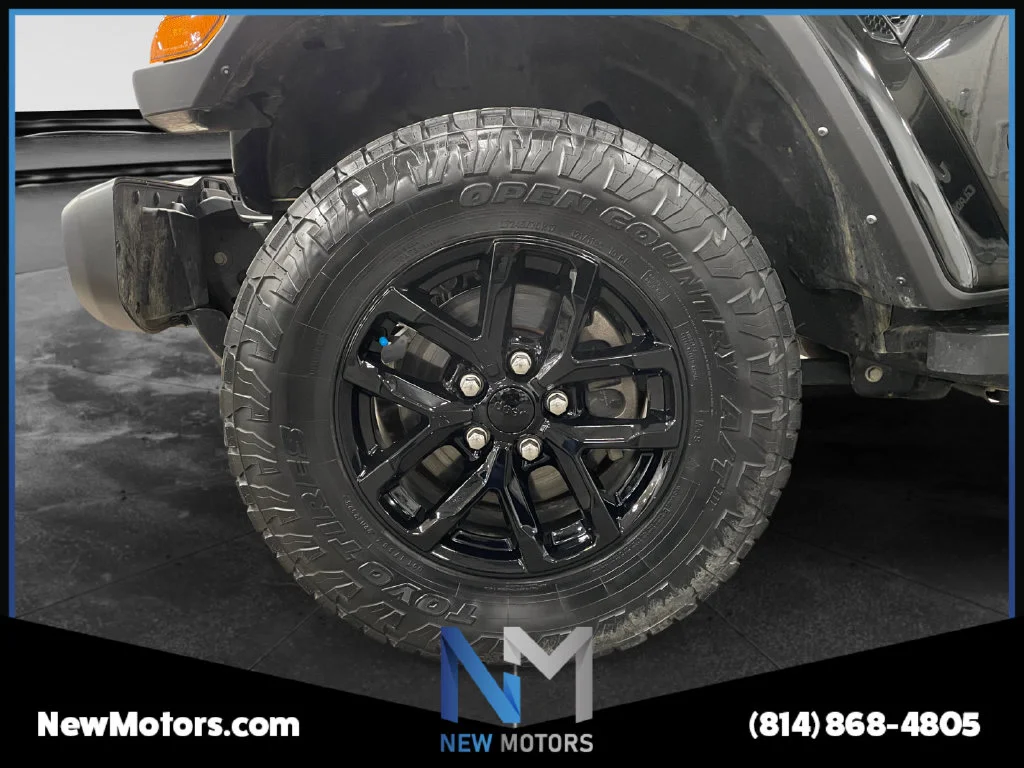 Used 2023 Black Clearcoat Jeep Sport S image 14