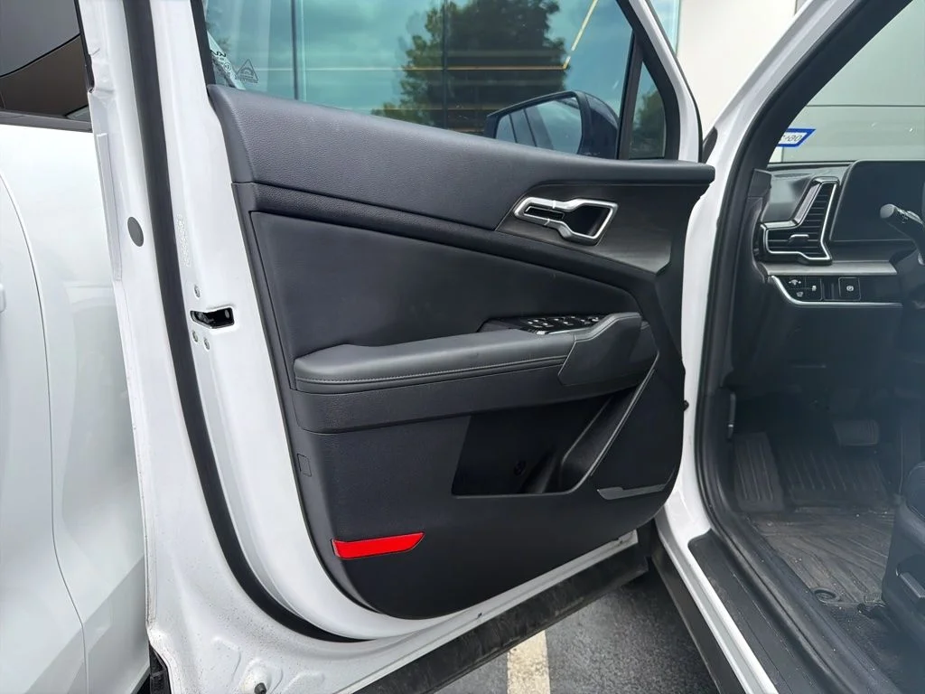 Used 2023 White Pearl Kia X-Line image 14