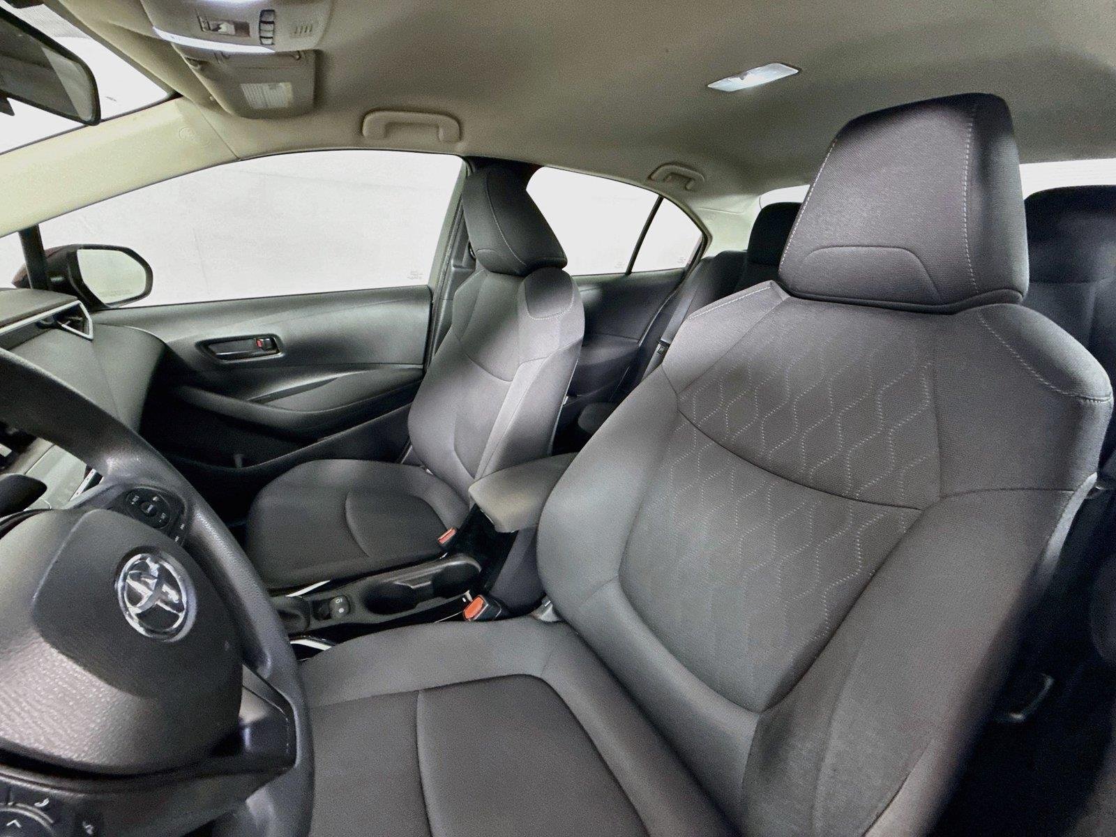 Certified Used 2022 Ruby Flare Pearl Toyota LE image 3