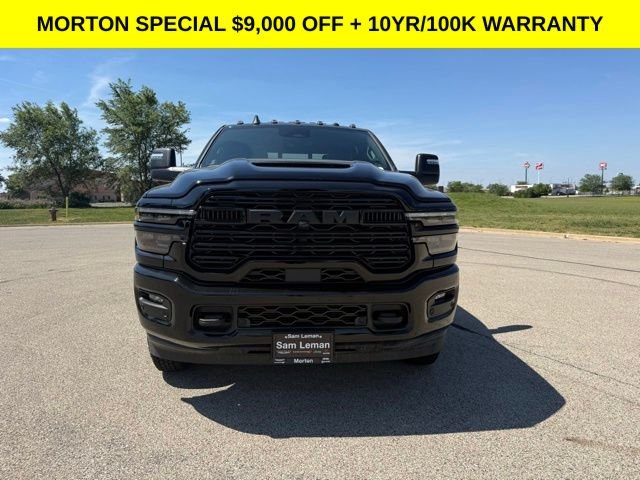 New 2026 Diamond Black Crystal Pearl-Coat Exterior Paint Ram Laramie image 2