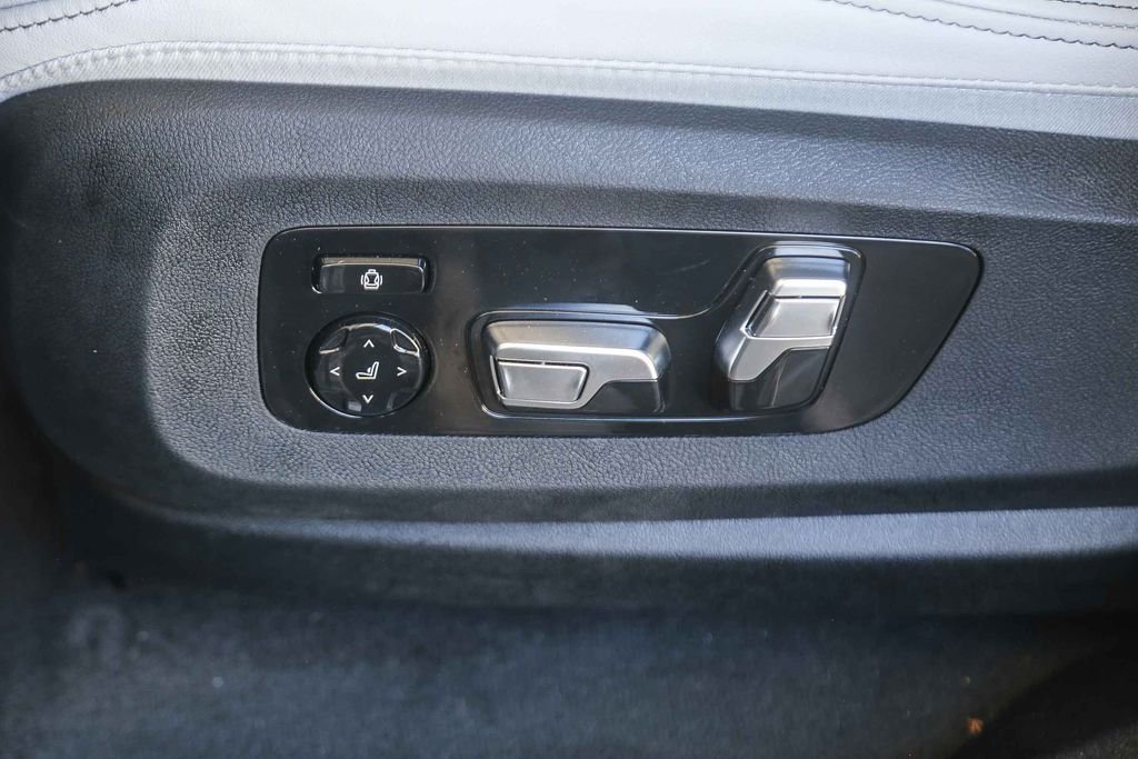 2026 BMW X6 M60i - Photo 18