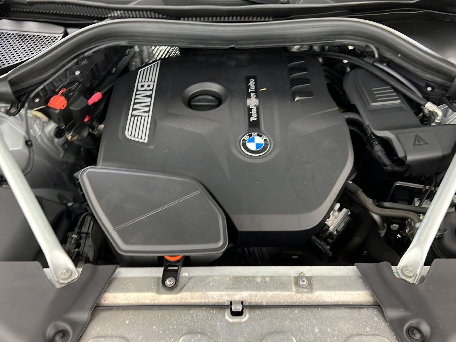 Used 2019 Glacier Silver Metallic BMW xDrive30i image 25