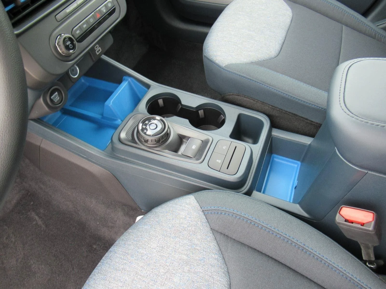 New 2026 Space White Metallic Ford XLT image 17