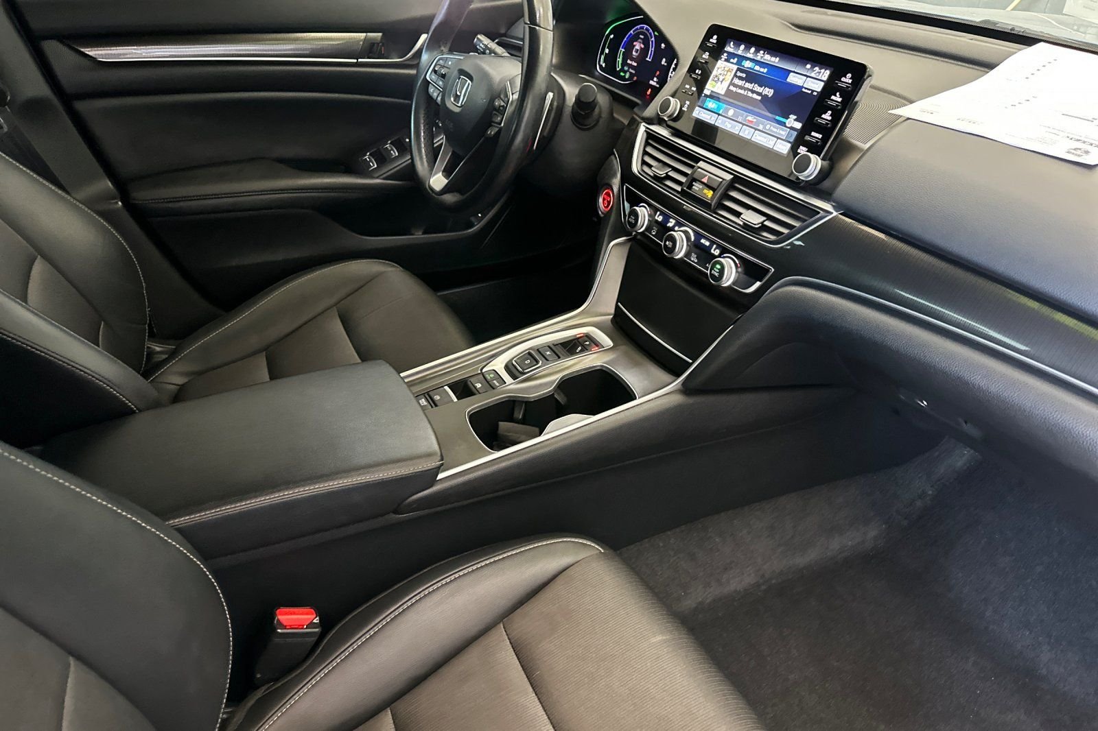 Used 2022  Honda Sport image 16