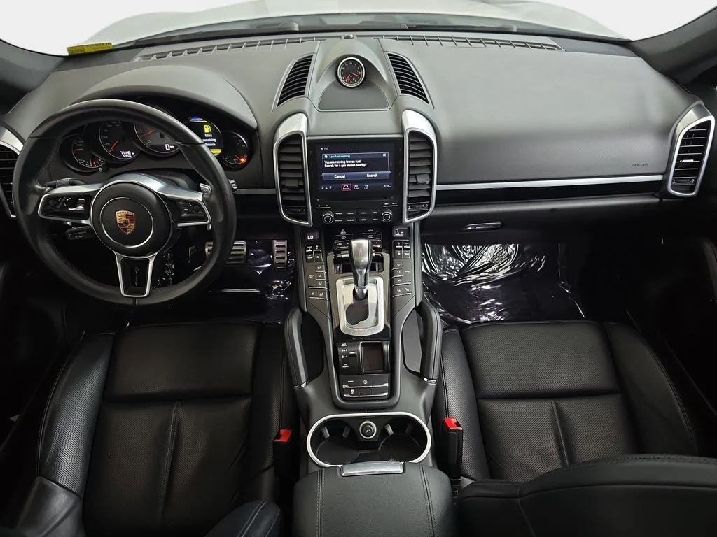 Used 2017  Porsche S image 12