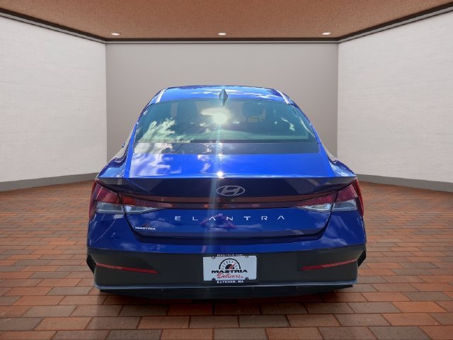 Used 2026 Intense Blue Hyundai SE image 23