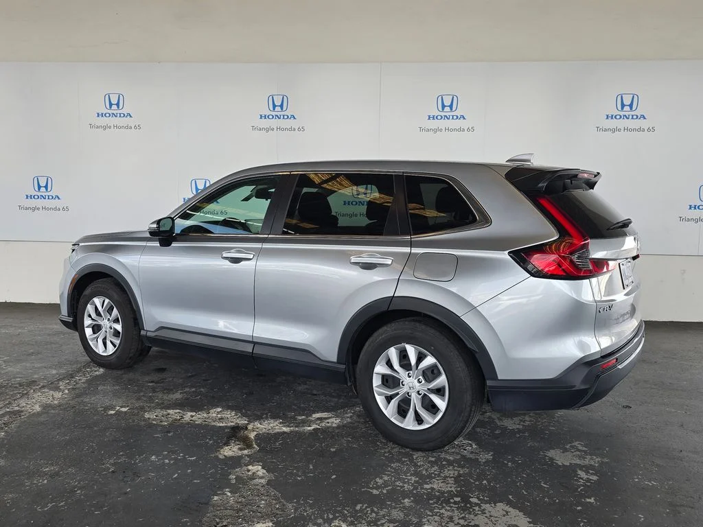 Used 2025  Honda LX image 6