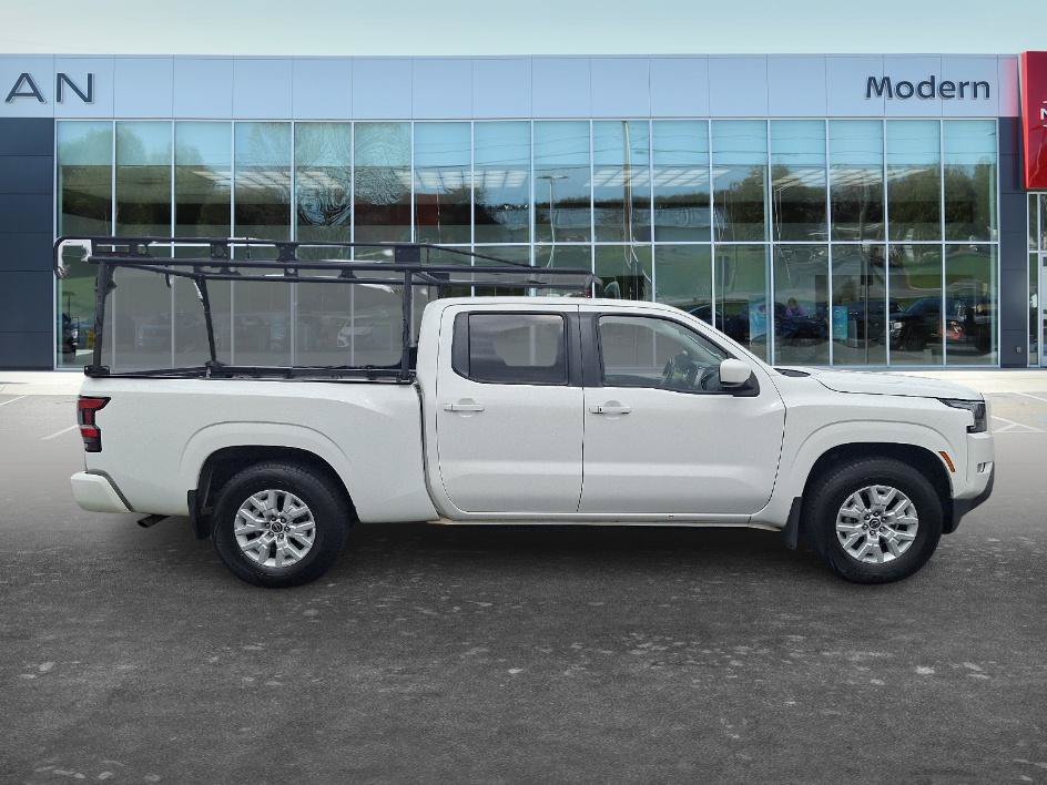 Used 2023 Glacier White Nissan SV image 4
