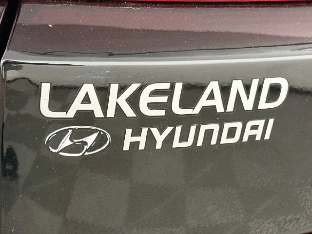 New 2027 Black Hyundai SE image 24