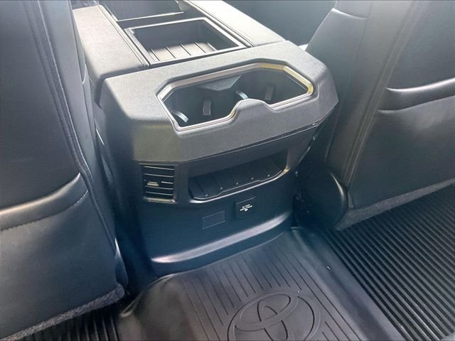 Used 2023  Toyota SR5 image 28