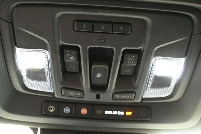 Used 2024 Silver GMC AT4X image 27