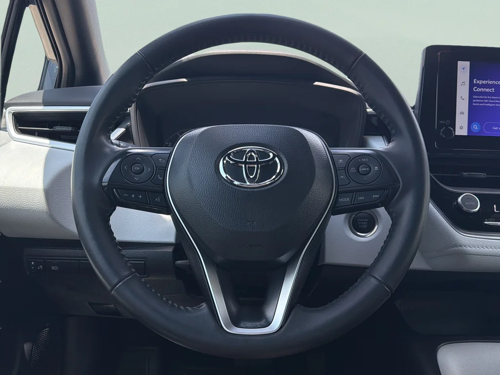 Used 2025 Celestite Toyota SE image 28