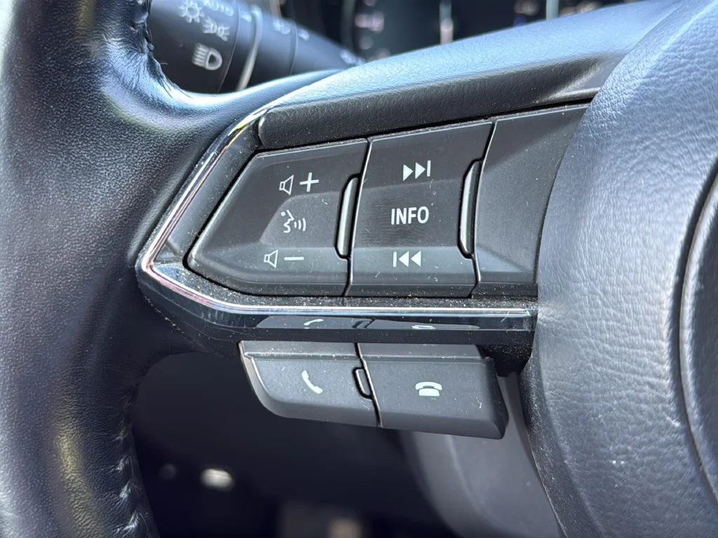 Used 2020 Silver Mazda Grand Touring image 32