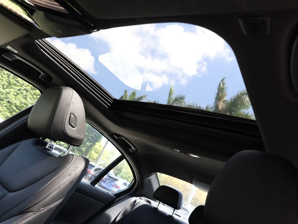 2026 BMW 3 Series 330i - Photo 18