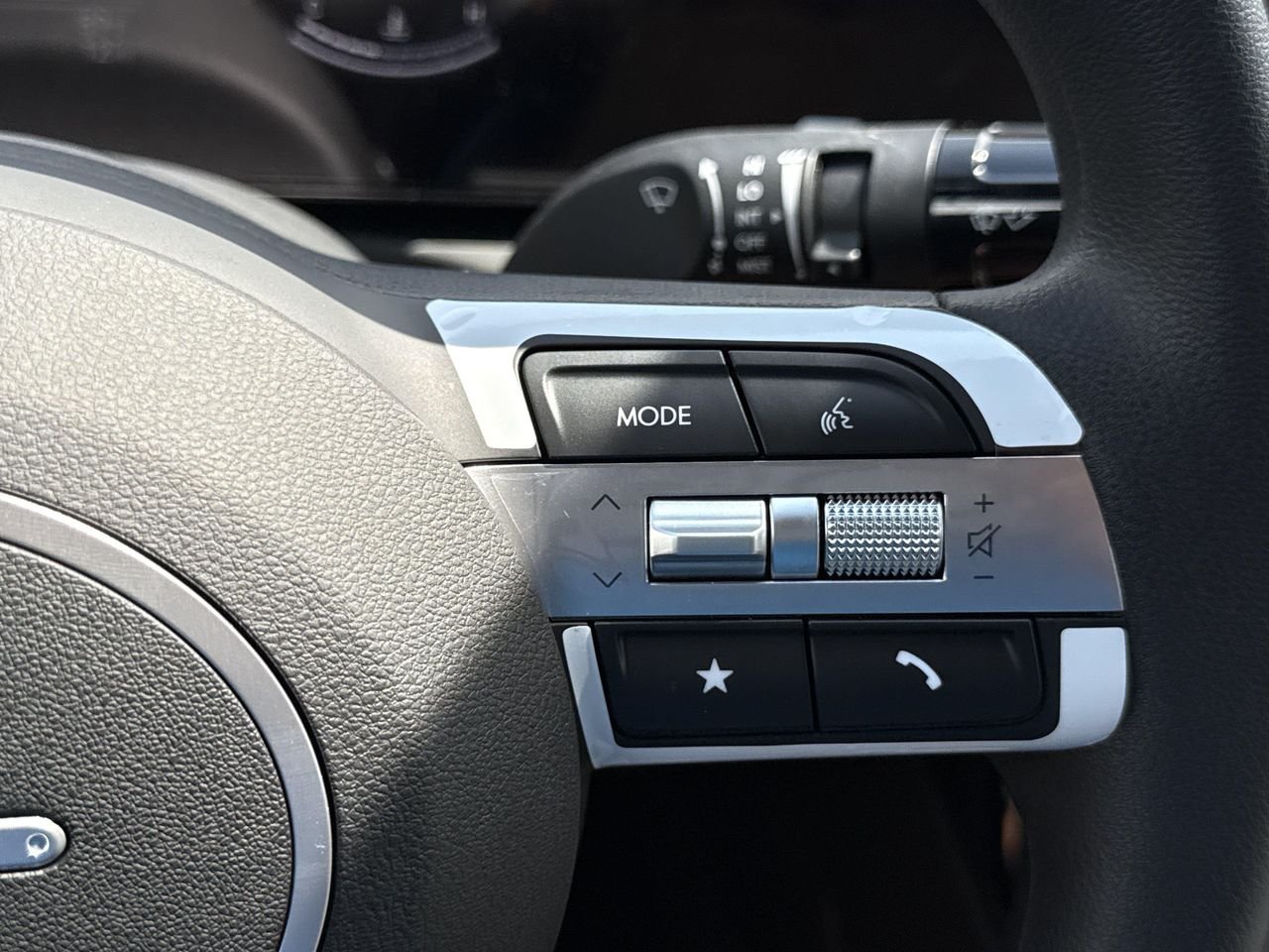 New 2026 Hampton Gray Hyundai SEL AWD image 20